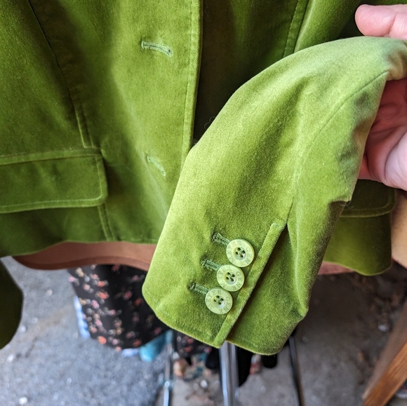 Jacket - Picture 4 of 4